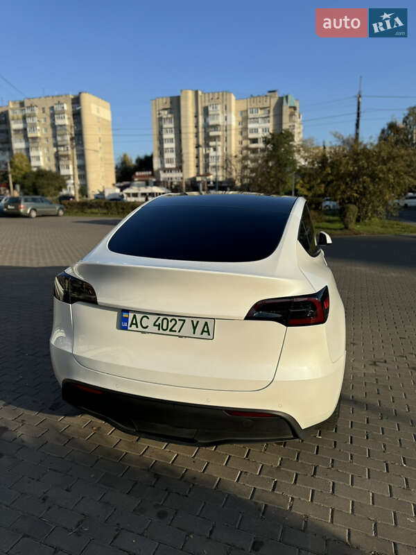 Tesla-10
