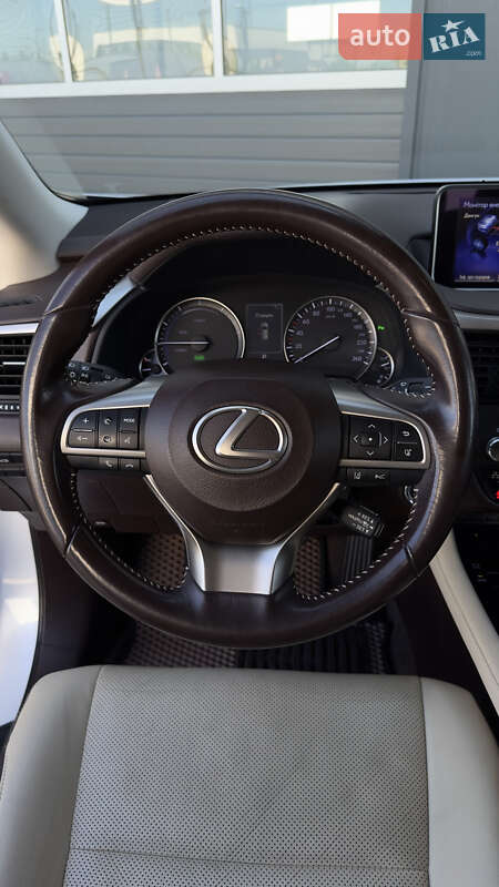 Lexus-2