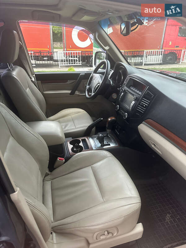 Mitsubishi Pajero Wagon 2007