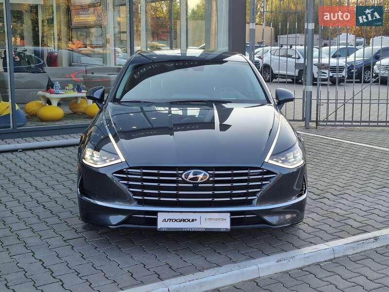 Hyundai-0