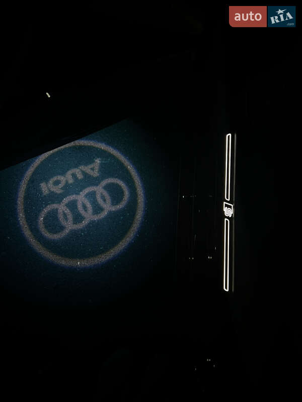 Audi-28