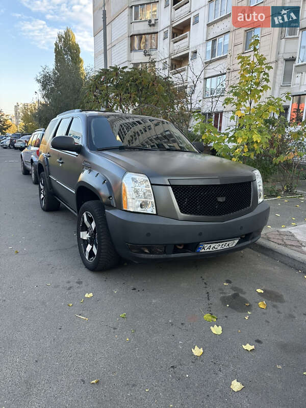 Cadillac-12