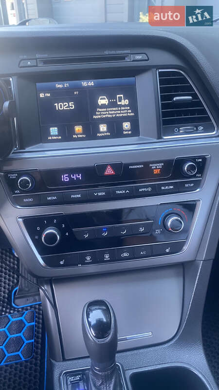 Hyundai-8