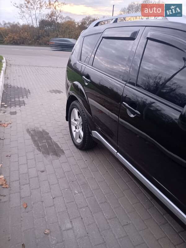 Mitsubishi Outlander 2008