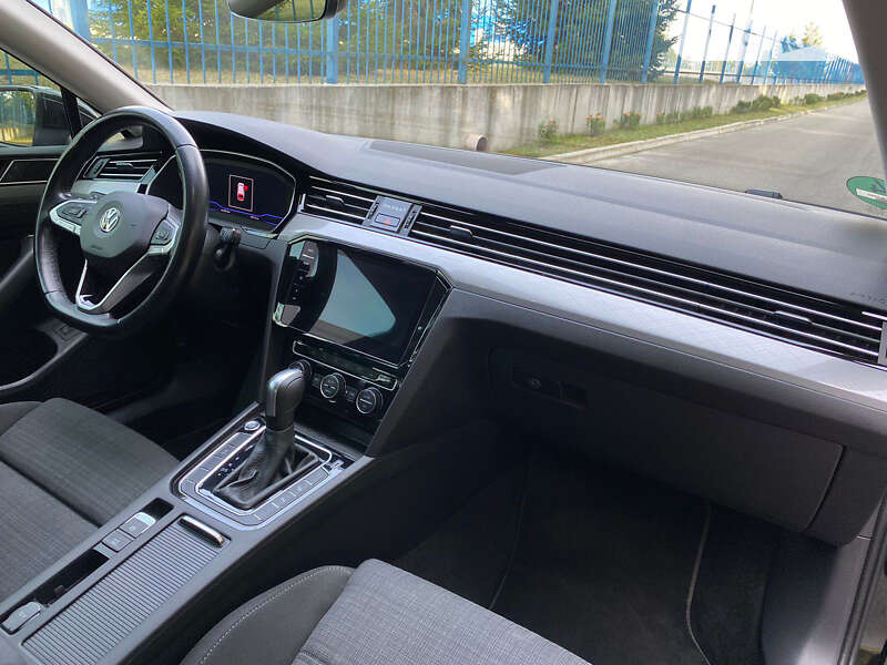 Volkswagen Passat 2020