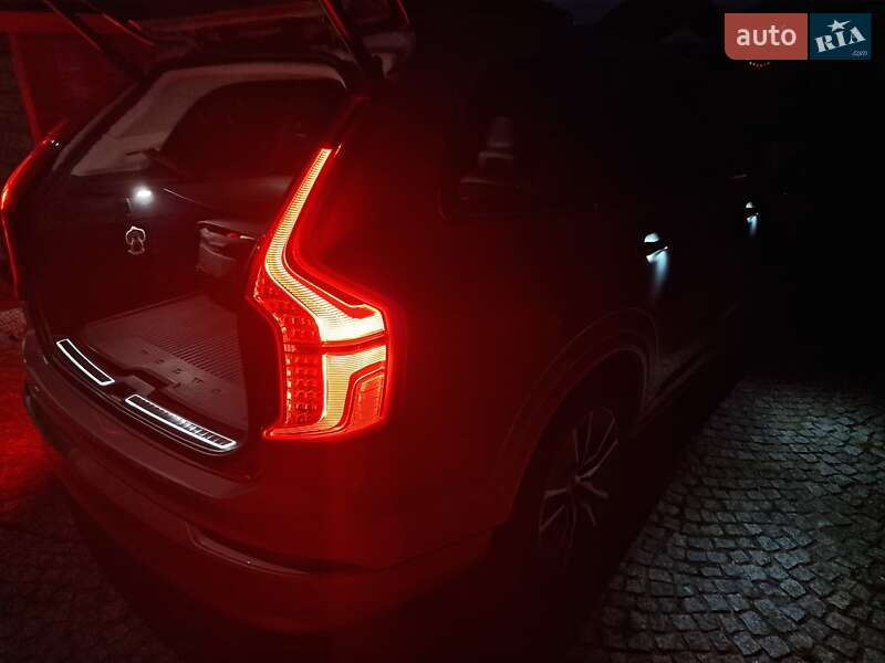 Volvo XC90 2021