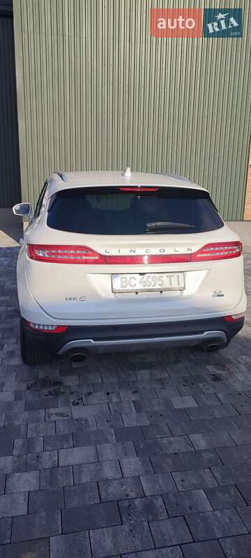 Lincoln MKC 2015