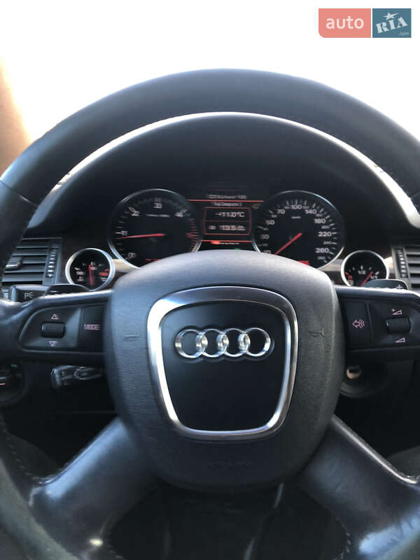 Audi-44