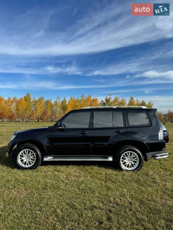 Mitsubishi Pajero 2007
