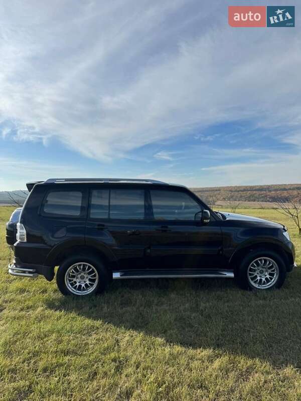 Mitsubishi Pajero 2007