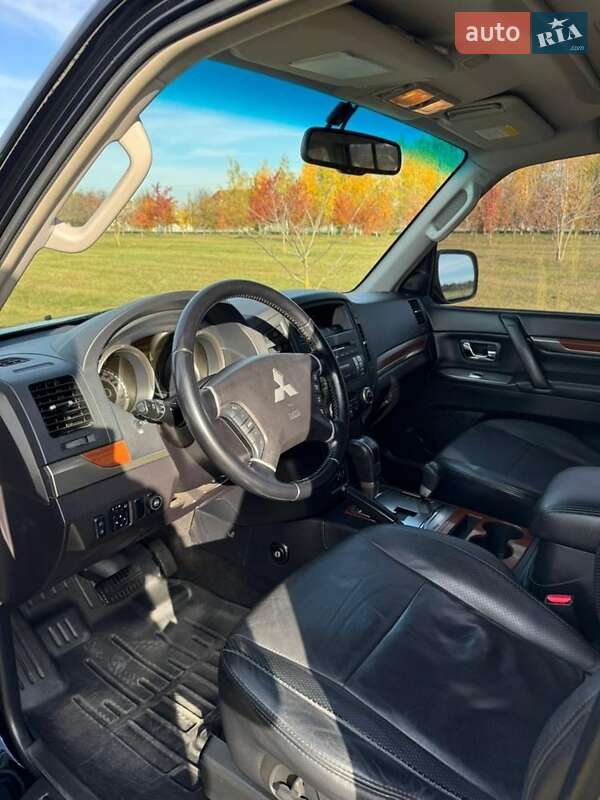 Mitsubishi Pajero 2007