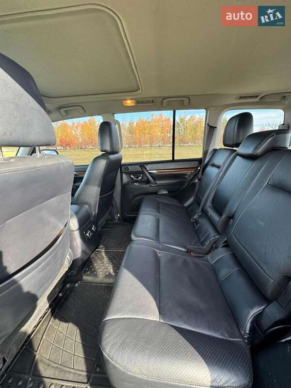 Mitsubishi Pajero 2007