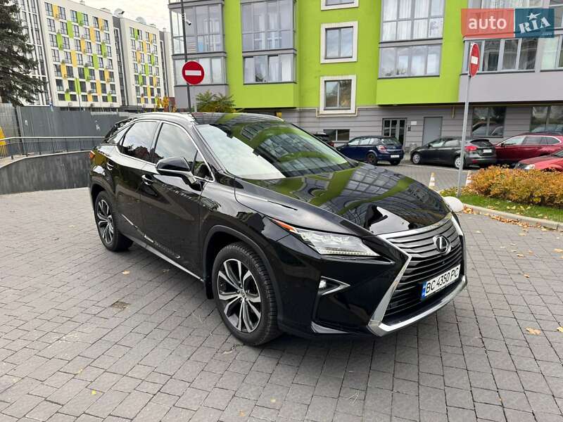 Lexus-28