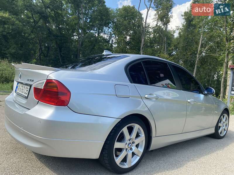 BMW 3 Series 2007