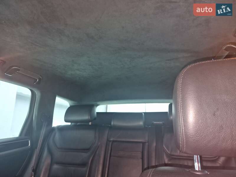 Volkswagen Touareg 2012