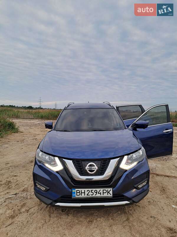 Nissan-12