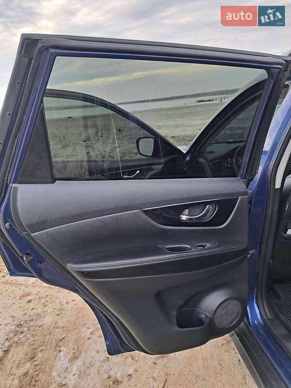 Nissan-2