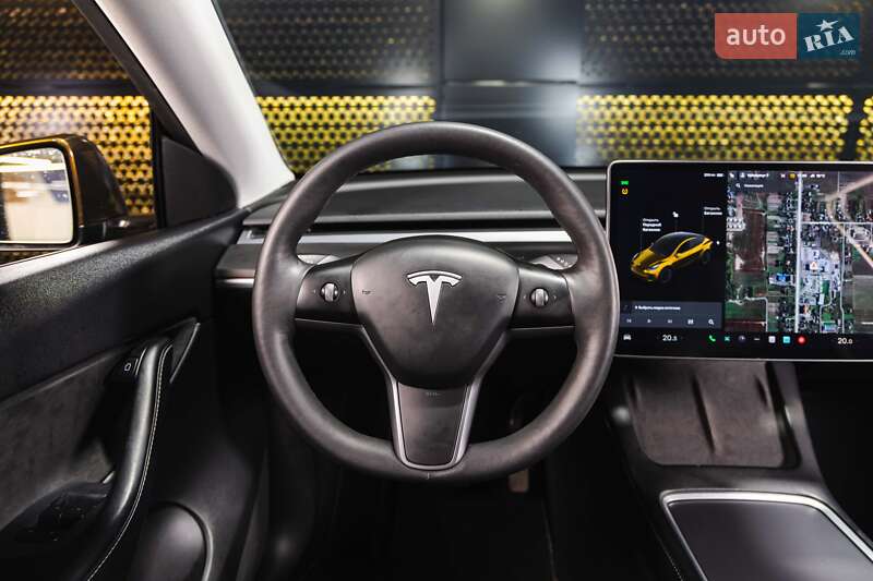 Tesla Model Y 2021