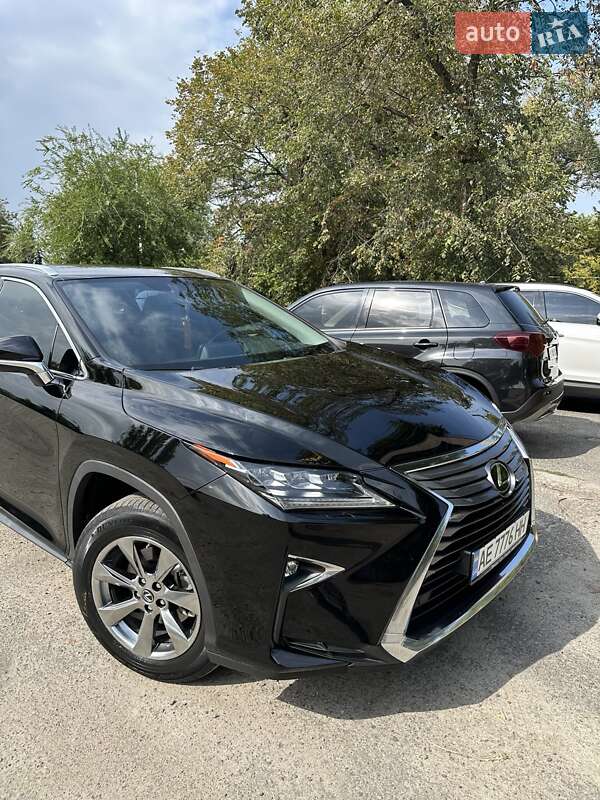 Lexus-0