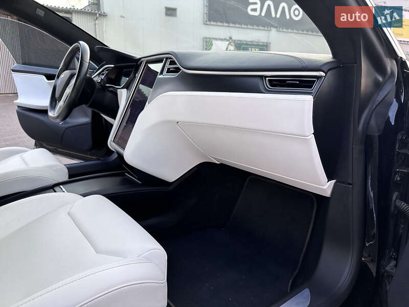 Tesla-34