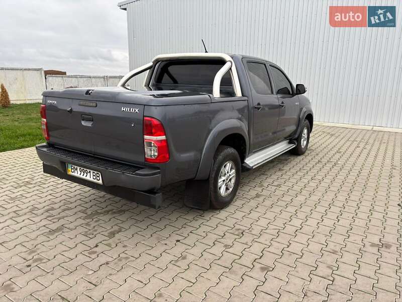 Toyota Hilux 2014