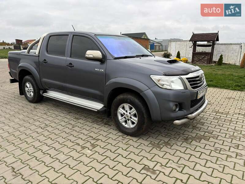 Toyota Hilux 2014