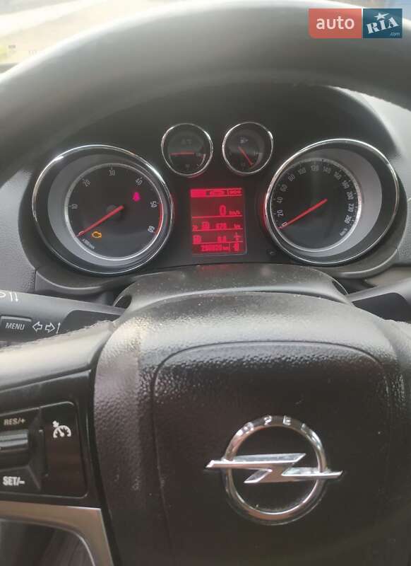 Opel Insignia 2013