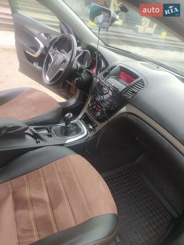 Opel Insignia 2013