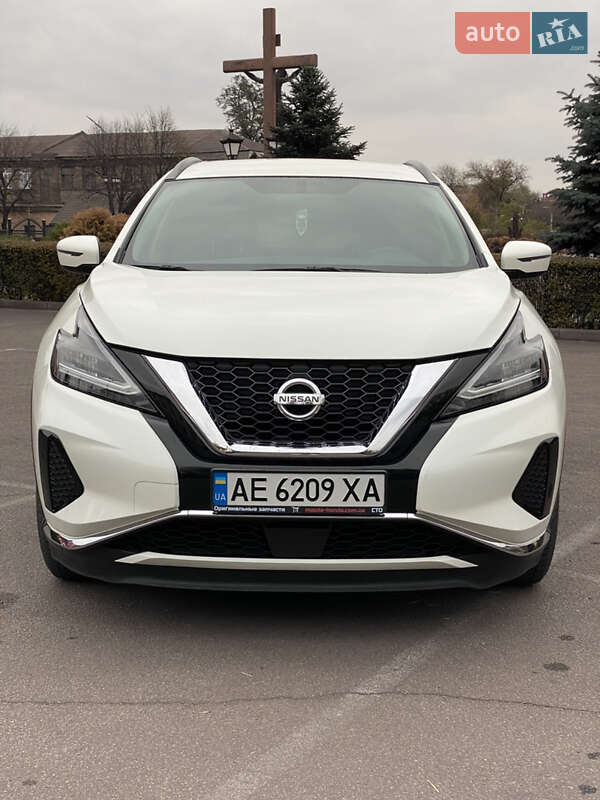 Nissan-4