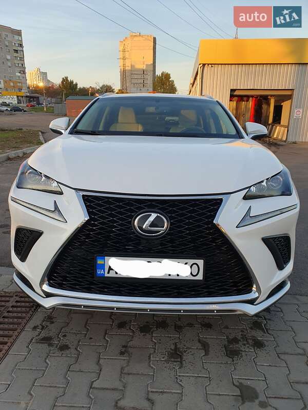 Lexus-2