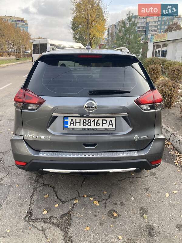 Nissan-2