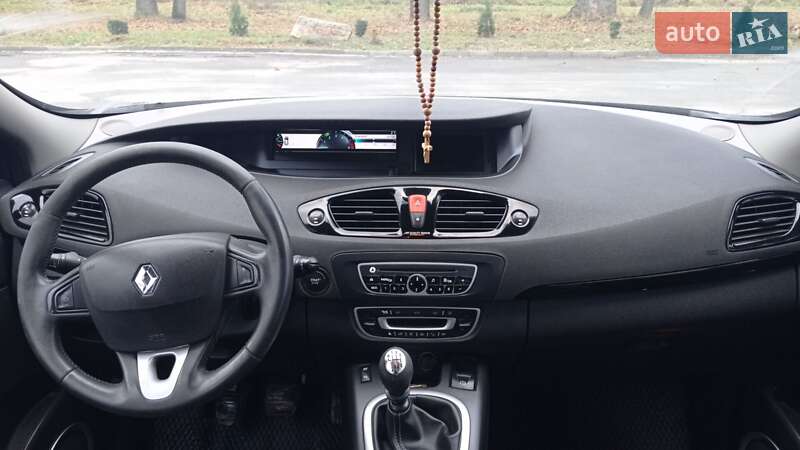 Renault Grand Scenic 2011