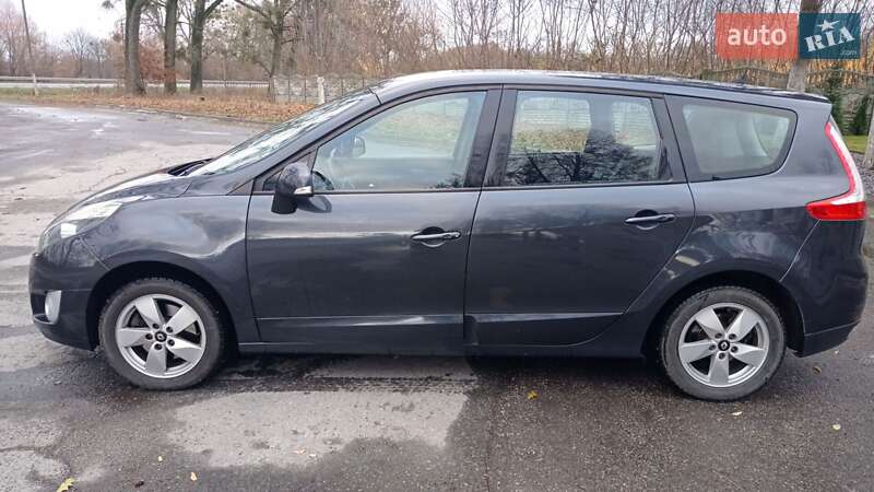 Renault Grand Scenic 2011