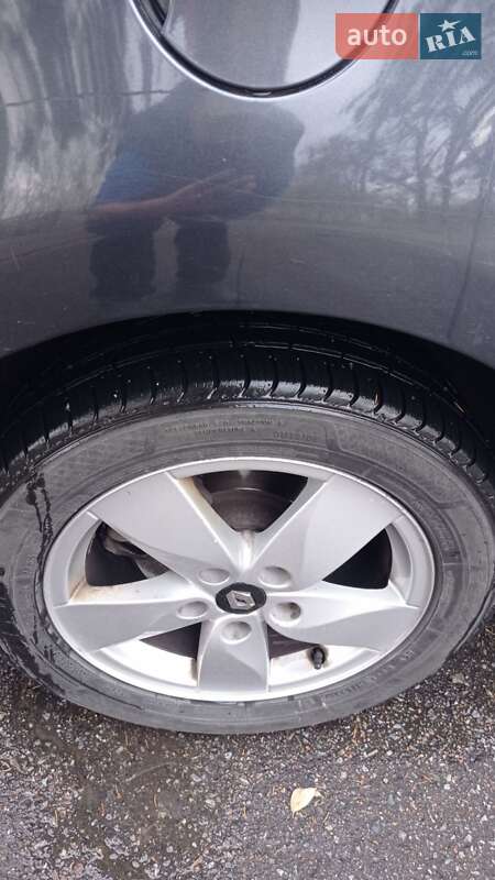 Renault Grand Scenic 2011