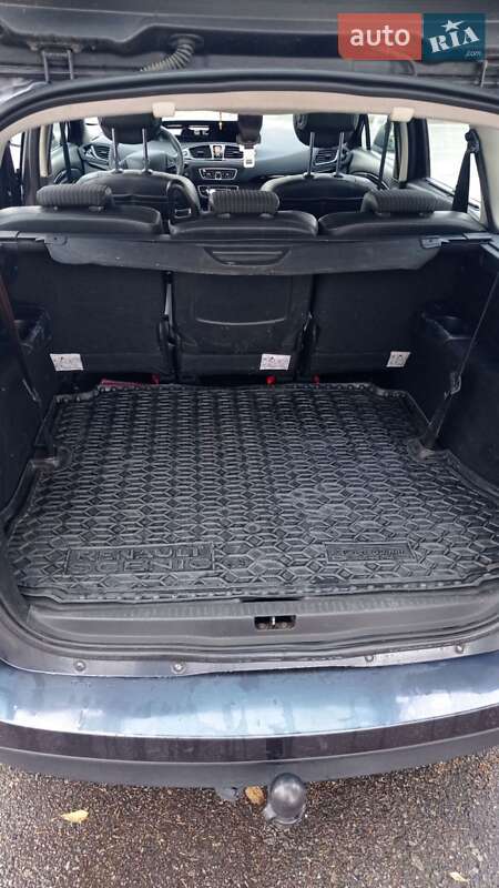 Renault Grand Scenic 2011