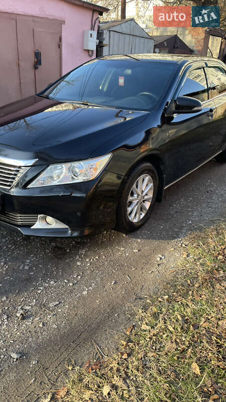 Toyota Camry 2011