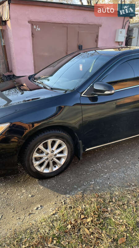 Toyota Camry 2011