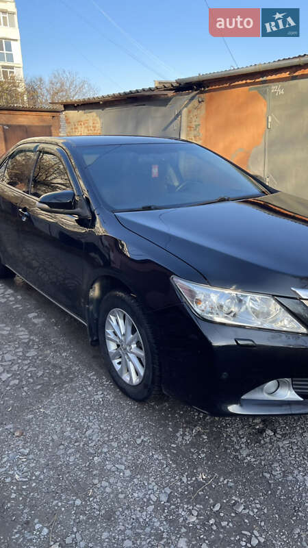 Toyota Camry 2011