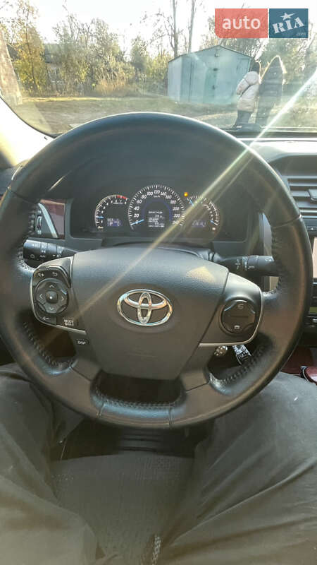 Toyota Camry 2011