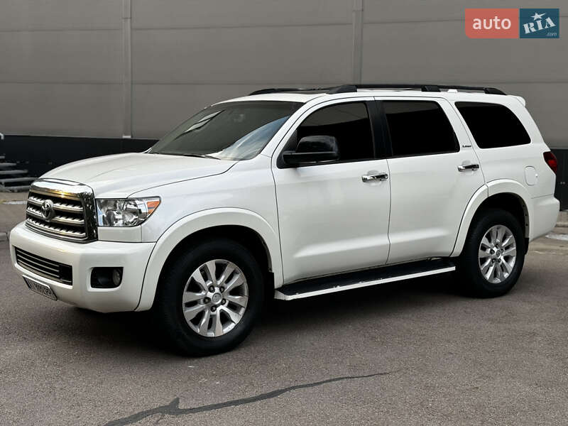 Toyota Sequoia 2012