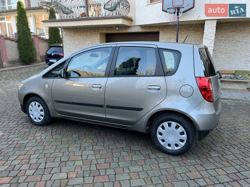 Mitsubishi Colt 2009