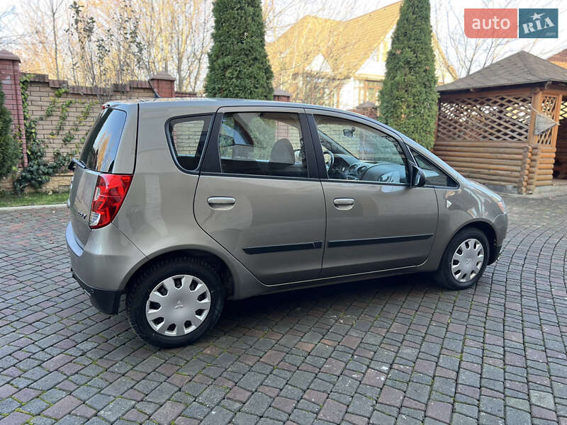 Mitsubishi Colt 2009