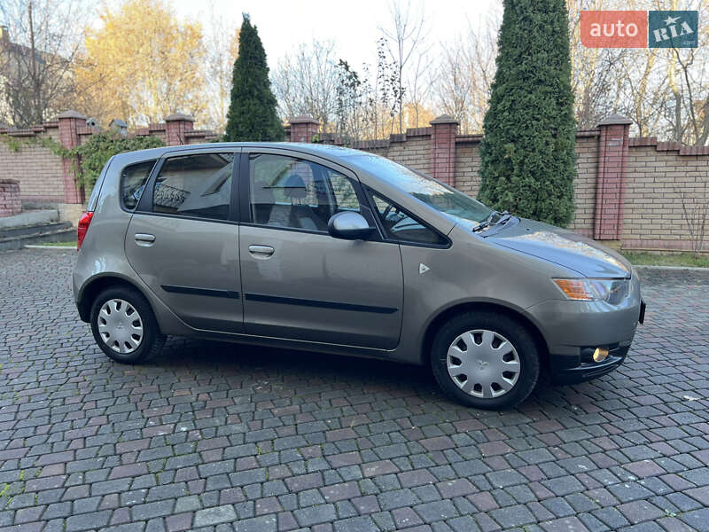 Mitsubishi Colt 2009