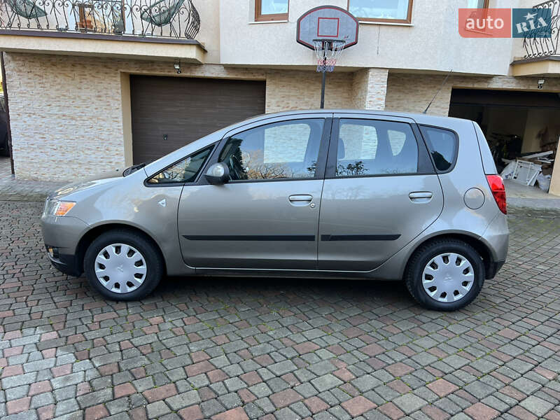 Mitsubishi Colt 2009