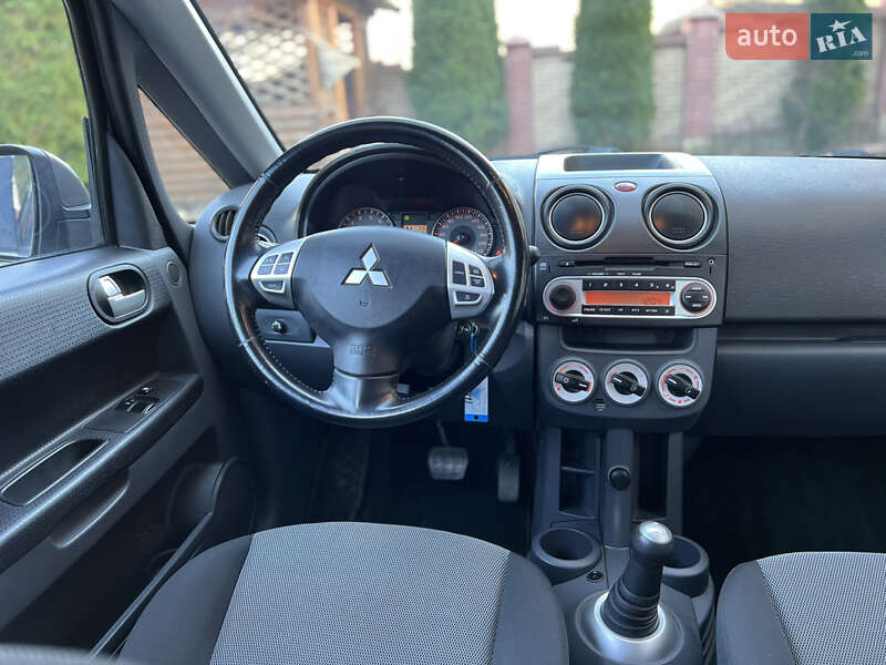 Mitsubishi Colt 2009