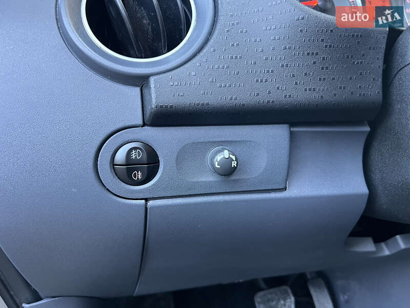 Mitsubishi Colt 2009