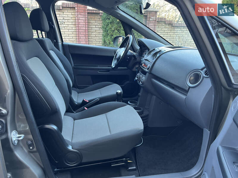 Mitsubishi Colt 2009