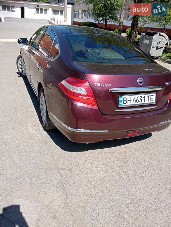 Nissan-3