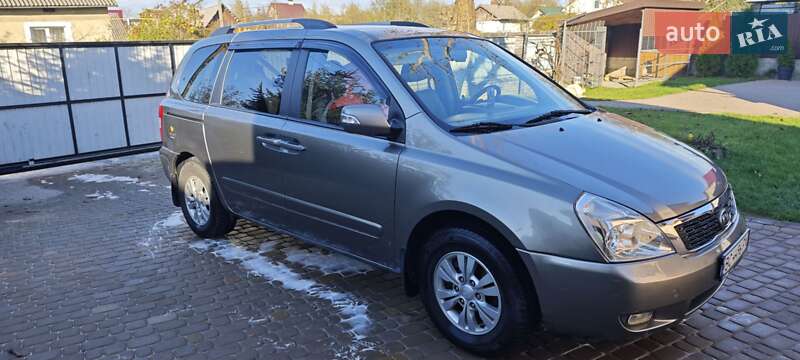 Kia Carnival 2010