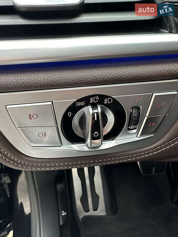 BMW-32